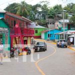 Una calle adoquinada más fue entregada a la población de Siuna