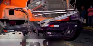 Motociclista impacta contra furgón en Somoto