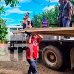 Entregan materiales de construcción a familia que lo perdió en Rivas