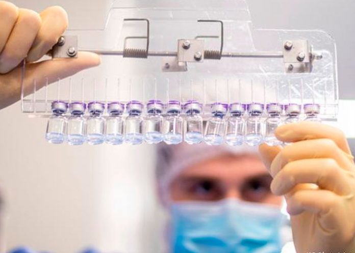 Rusia desarrollará una versión de su vacuna Sputnik V contra Ómicron