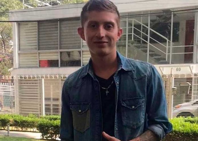 Revelan polémico video de Octavio Ocaña consumiendo 