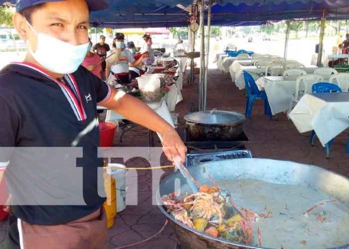 Realizan la feria del mar en La Plaza 22 de Agosto, Managua