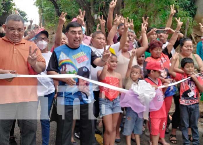 Familias del barrio Memorial Sandino, Managua estrenan calles nuevas