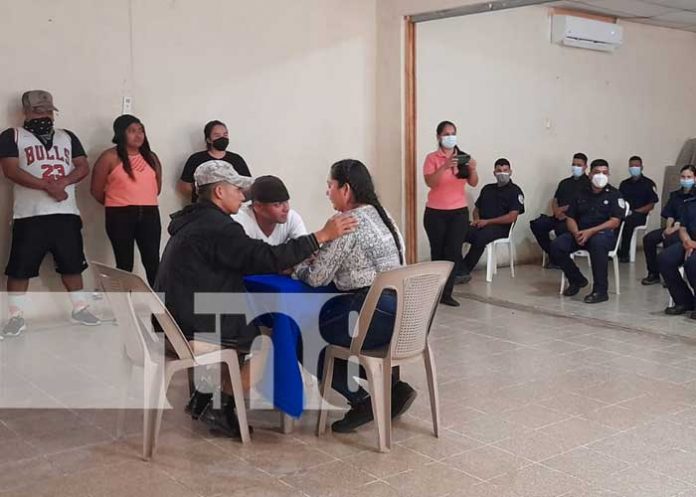 Futuros bomberos realizan sociodrama de prevención, Managua