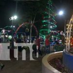 Familias disfrutan del ambiente navideño en Moyogalpa