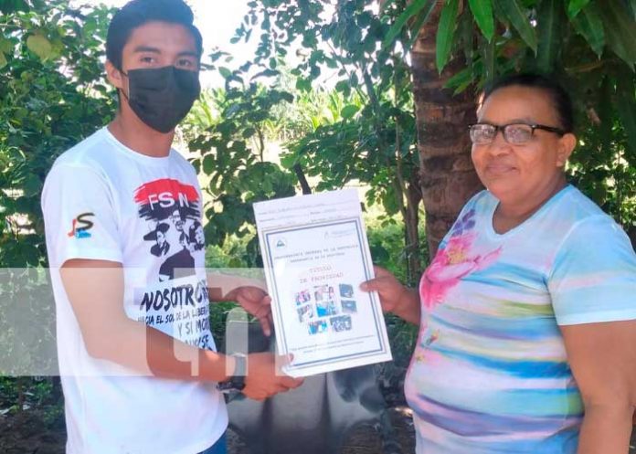 PGR entrega títulos de propiedad en comunidades de Granada