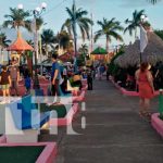 Familias visitan el Puerto Salvador Allende en Managua Familias visitan el Puerto Salvador Allende en Managua
