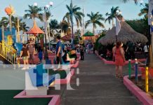 Familias visitan el Puerto Salvador Allende en Managua Familias visitan el Puerto Salvador Allende en Managua