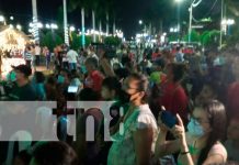 Dan la bienvenida a la navidad en el Puerto Salvador Allende, Managua Dan la bienvenida a la navidad en el Puerto Salvador Allende, Managua