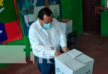 Alcalde de Tipitapa hace su voto