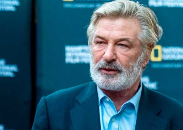 Alec Baldwin víctima en producción