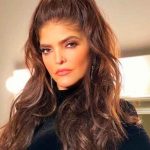 Ana Bárbara ignora a fan durante una presentación y ahora se disculpa Ana Bárbara ignora a fan durante una presentación y ahora se disculpa