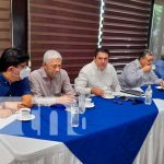 Analistas sobre encuesta: «Gobierno de Nicaragua ha devuelto esperanzas» Grupo de analistas políticos en Nicaragua