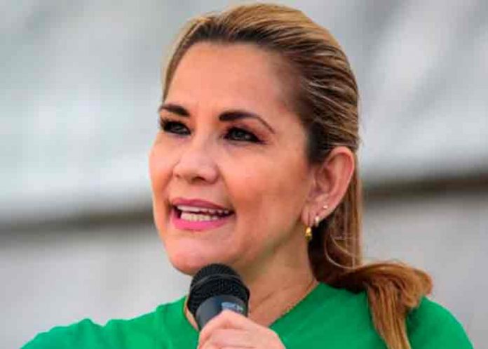 Fiscalía boliviana imputa cinco nuevos cargos a Jeanine Áñez