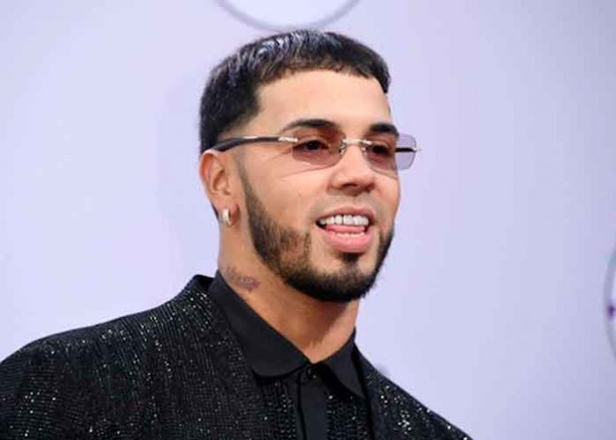Anuel AA lanza tema inspirado en Michael Jordan y Kobe Bryant