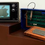 Subastan ejemplar del primer modelo de Apple de hace 45 años Subastan ejemplar del primer modelo de Apple de hace 45 años