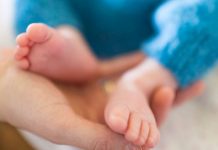 Estados Unidos: Demandan a clínica de fertilidad por ‘implantarle’ a mujer el bebé equivocado Demandan a una clínica de fertilidad en Estados Unido