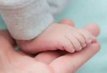 Rescatan a bebé a la que su padre llevó para una mutilación genital Rescatan a bebé a la que su padre llevó para una mutilación genital