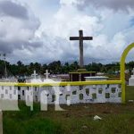 Familias de Bilwi vistan a sus deudos en los campos santos En Bilwi vistan a sus deudos