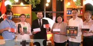 Café y cacao en la casona del café en Managua