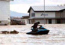 Deslizamientos de tierra en Canadá tras fuertes lluvias dejan un muerto Deslizamientos de tierra en Canadá tras fuertes lluvias dejan un muerto