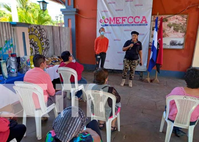 chinandega-emprende-02 Reunión con emprendedores de Chinandega por parte del MEFCCA