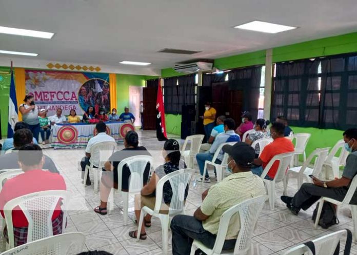 chinandega-pesca-01 Reunión en Puerto Morazán, Chinandega, con productores de camarón