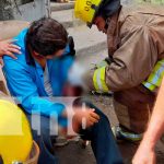 Contratista cae en cauce con todo y su motocicleta en Managua