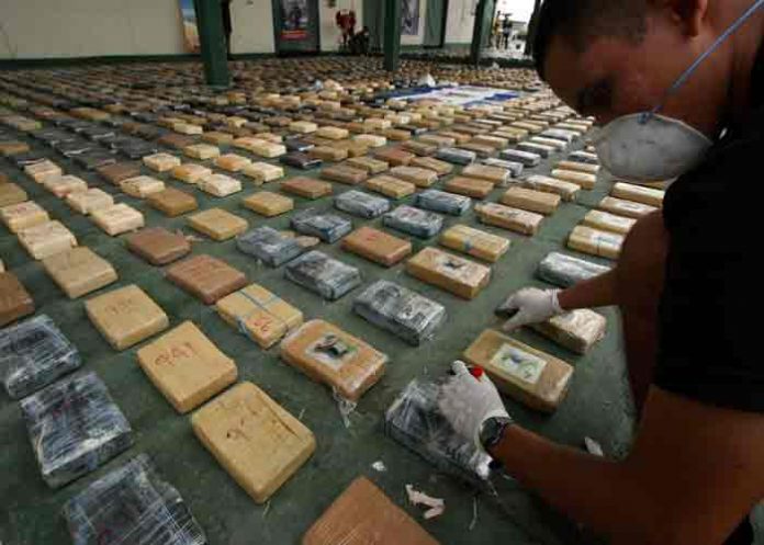Colombia decomisa 145 toneladas de cocaína durante una cacería internacional
