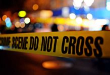 Encuentran a una pareja y a su hija muertos en condominio de Florida Encuentran a una pareja y a su hija muertos en condominio de Florida