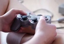 Niño murió por una bala perdida cuando jugaba en videojuegos en California Niño murió por una bala perdida cuando jugaba en videojuegos en California
