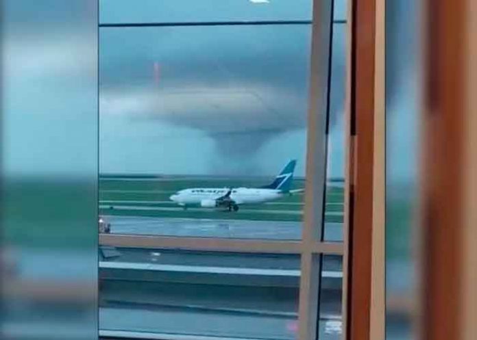 Impactante tromba marina sorprendió en Canadá