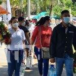 Variedad de flores se vendieron en los camposantos de Nicaragua