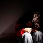 Hombre es acusado de agresión sexual e incesto a una menor en Florida Acusan a hombre de 1200 cargos de agresión sexual e incesto contra una niña en Florida