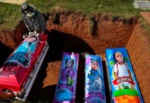 EE.UU: Madre deja a sus hijas solas en casa y todas mueren tras un incendio EE.UU: Madre deja a sus hijas solas en casa y todas mueren tras un incendio