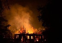 Cuatro hermanos mueren carbonizados tras incendio en su casa en Argentina