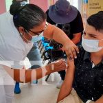 Niños, jóvenes y adultos inmunizados contra el COVID-19 en San Rafael del Sur Niños, jóvenes y adultos inmunizados contra el COVID-19 en San Rafael del Sur