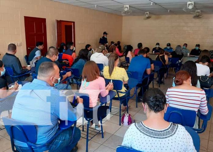 Capacitación de bomberos de Jinotega sobre tramos de pólvora