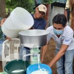 Productores de Masaya son beneficiados con bono para procesamiento lácteo