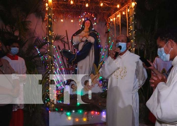 Altares a la virgen María en Somoto