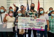 Impulso económico: 1 millón 90 mil córdobas para emprendedores en Managua Entrega de créditos del MEFCCA a protagonistas en Managua