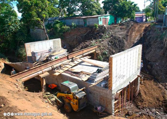 managua-puente-01 Construcción de caja puente en un barrio de Managua
