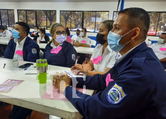 materia-3 Capacitan a servidores de Migración y Extranjería en Nicaragua