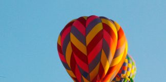 Al menos nueve heridos tras desplomarse un globo aerostático en México