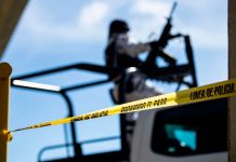 Violencia desatada en México, hallan 10 cadáveres colgando en puente Violencia desatada en México, hallan 10 cadáveres colgando en puente