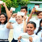 Bachilleres de Nicaragua estarán recibiendo bono complementario Bachilleres nicaragüenses estarán recibiendo bono complementario