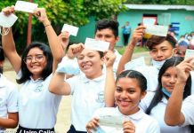 Bachilleres de Nicaragua estarán recibiendo bono complementario Bachilleres nicaragüenses estarán recibiendo bono complementario