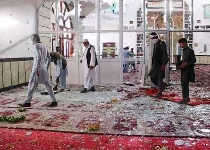 Tres muertos y decenas de heridos en ataque a mezquita en Afganistán