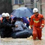 Al menos ocho personas muertas por inundaciones en Indonesia Al menos ocho personas muertas por inundaciones en Indonesia