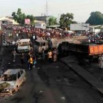 Sube a 130 los muertos tras explosión de camión cisterna en Sierra Leona